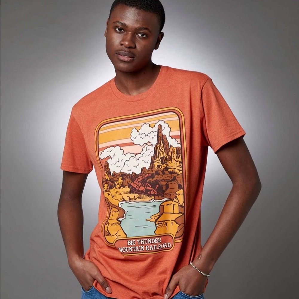 Disney Parks 'Big Thunder Mountain Railroad' T-shirt Size Small